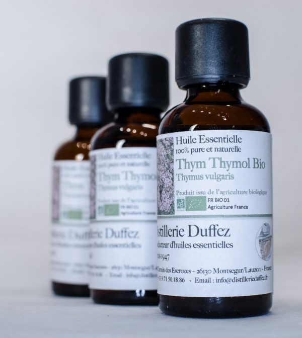 Huile Essentielle de Thym Thymol BIO produite en Drôme Provençale par la Distillerie Duffez, entreprise spécialisée dans la production d'huiles essentielles
